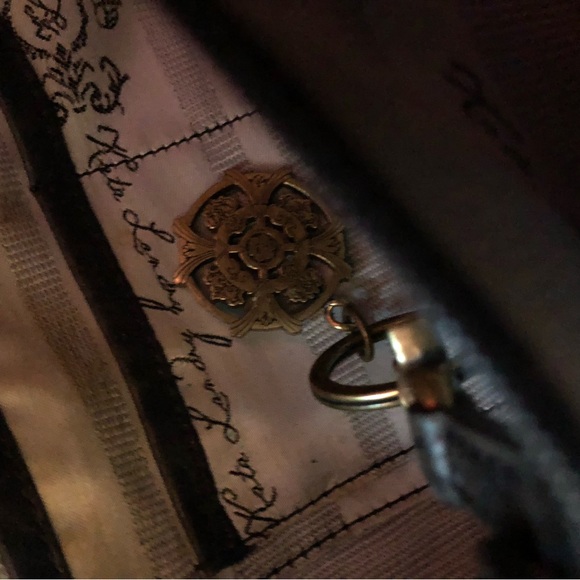 Kate Landry Etched Leather shoulder bag - Picture 13 of 14